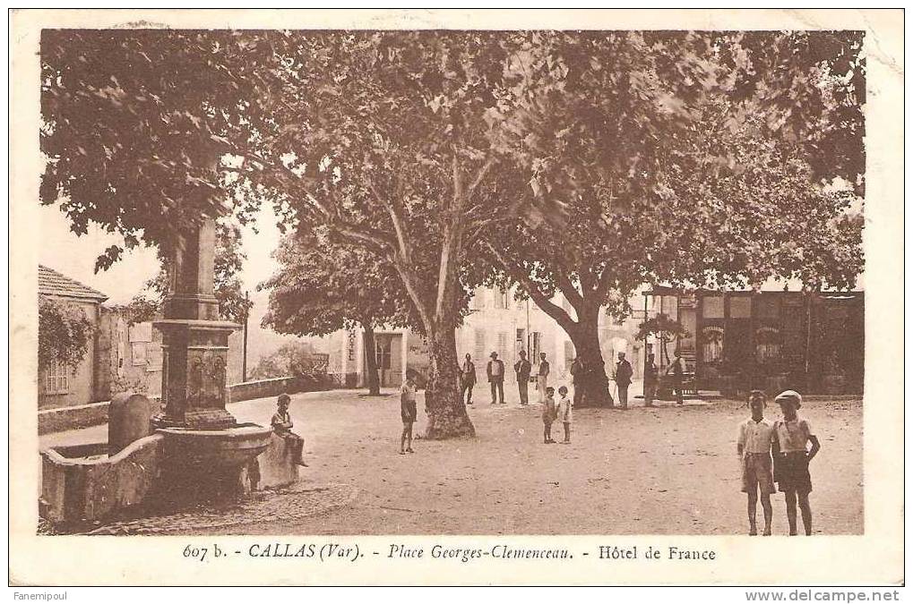 CALLAS.    Place Georges-Clémenceau.  Hôtel De France - Callas