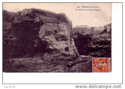 PREFAILLES  -  N° 203  -  Les Grottes Au Pied Des Falaises - Préfailles