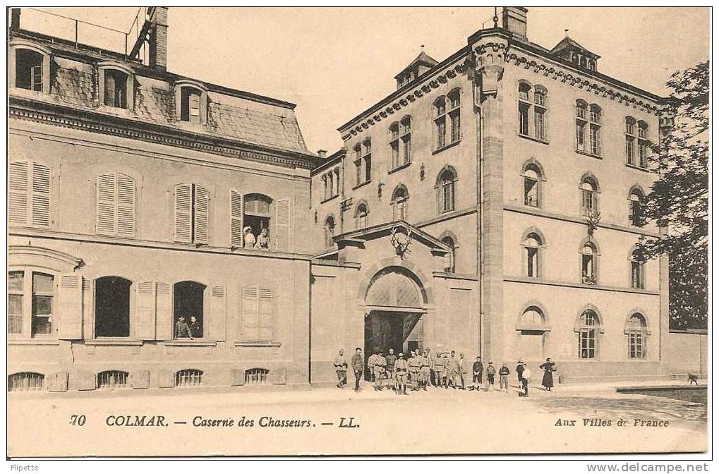 L21 - Caserne Des Chasseurs à Colmar N°70 LL - Aux Villes De France - Carte Animée. - Barracks