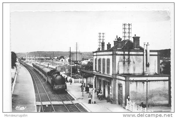 78 )) VERNOUILLET VERNUEIL, La Gare, CPSM 9 X 14 Ed Combier - Vernouillet