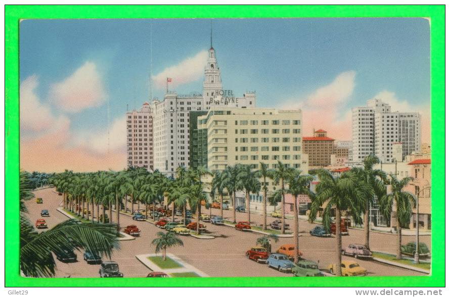 MIAMI, FL. - BISCAYNE BLVD LOOKING SOUTH FROM N.E. 5th STREET - ANIMATED VINTAGE CARS - - Miami