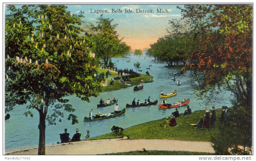 DETROIT MICHIGAN Belle Isle Lagoon MULTIPLE ROW BOATS Rowers ONLOOKERS C--1910 - Sonstige & Ohne Zuordnung