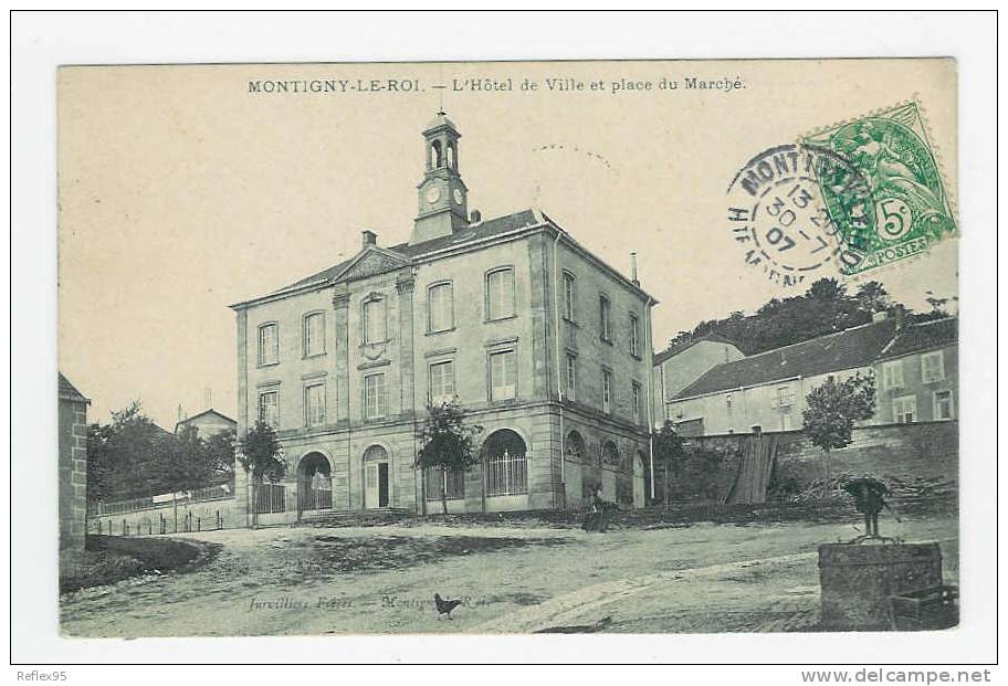 MONTIGNY LE ROI - L'hôtel De Ville Et Place Du Marché - Montigny Le Roi