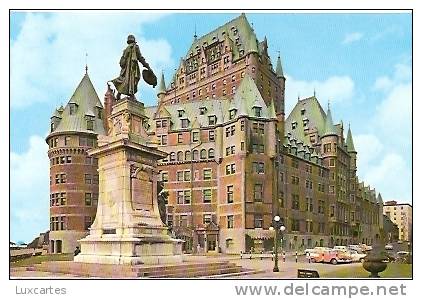 LE CHATEAU-FRONTENAC ET LE MONUMENT CHAMPLAIN. QUEBEC. - Québec - Château Frontenac