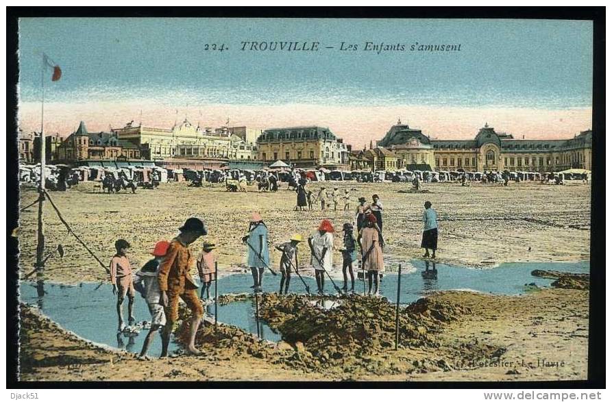 224 - TROUVILLE - Les Enfants S'amusent - 1900 - BELLE ANIMATION - Trouville