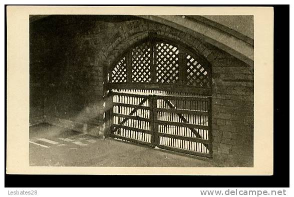 CPA LONDRES-Tower OF LONDON-St. Thomas's Tower-Traitors' Gate-The Watergate Of The Tower -Sept 642 - Tower Of London