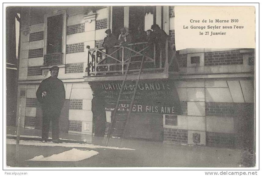 CPA CRUE DE LA MARNE 1910 - GARAGE SEYLER SOUS L'EAU - Ile-de-France