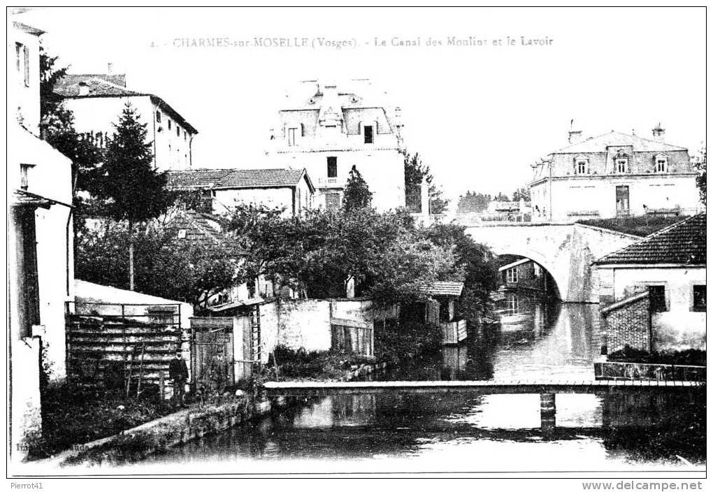 CHARMES - Le Canal Des Moulins Et Le Lavoir - Charmes