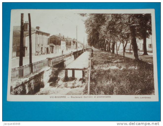 65) Vic-sur-bigorre - Boulevard Galliéni Et Promenades - Année 1940 - Edit - Lapenne - Vic Sur Bigorre