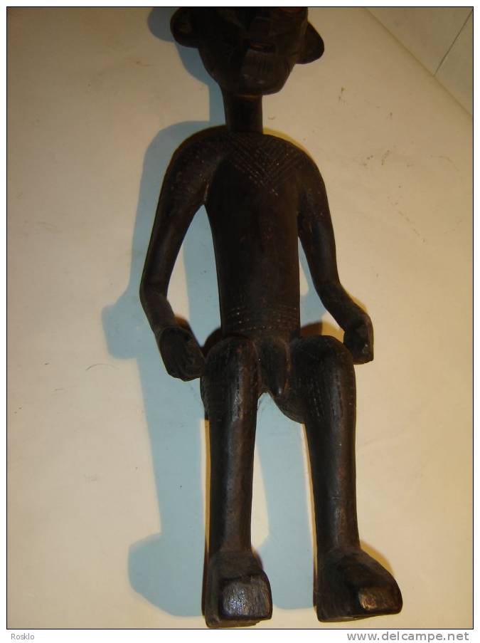 ART AFRICAIN / DOGON MALI / STATUE HIOMME DE BOUT / HAUTEUR 65 CM /TRES BEL ETAT - African Art