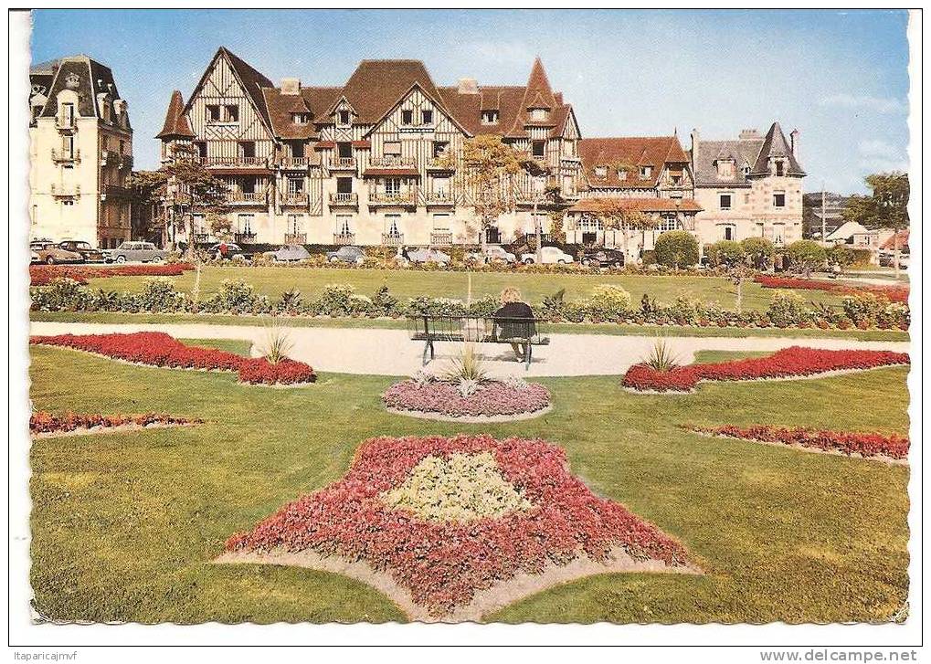 Calvados :  CABOURG  :  1970  Les  Jardins - Cabourg