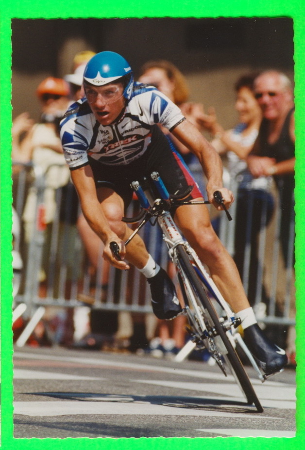 CYCLISME - TYLER HAMILTON - TOUR DE FRANCE CYCLISTE 2000 - PHOTO PIERRE LORRIAUX - OPTIQUE SOCIALE - - Cyclisme