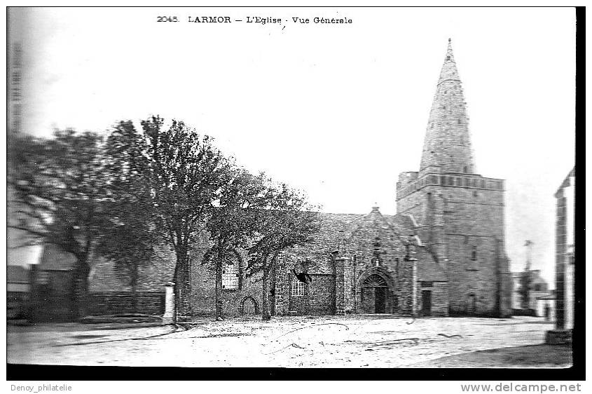 LARMOR- L'EGLISE,vue Generale - Larmor-Plage