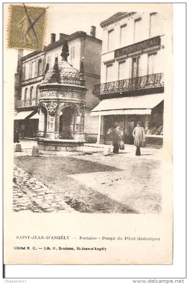 17 -   SAINT-JEAN-d´ANGELY  - Lot De 2 Cartes - Fontaine Du Pilori - Saint-Jean-d'Angely