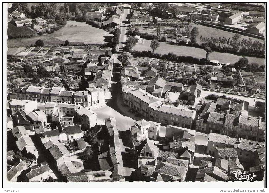 CERIZAY 79 Vue Aérienne Du Centre De La Ville Avec L'Hotel De France Editions Combier Carte Dentelée Véritable Photo - Cerizay