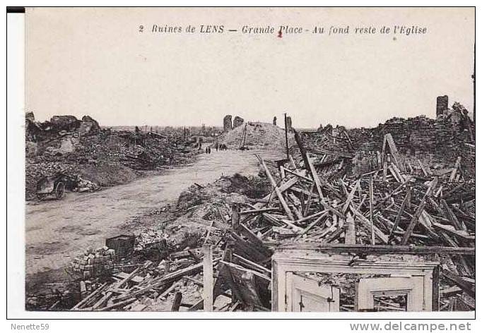 62 LENS Ruines Guerre 14 Grande Place Au Fond Reste De L´Eglise - Lens