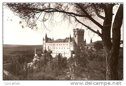 5. SEGOVIA : EL ALCAZAR,VISTO DESDE EL PINAR. - Segovia