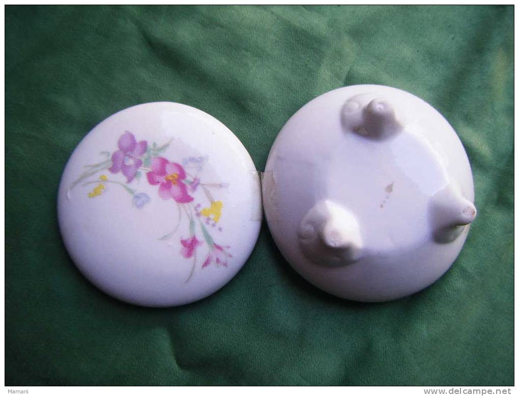 Bonbonniere Ou Vide Poche Faience -diametre8.5cm Hauteur 4.5cm Decor De Fleurs- - Other & Unclassified