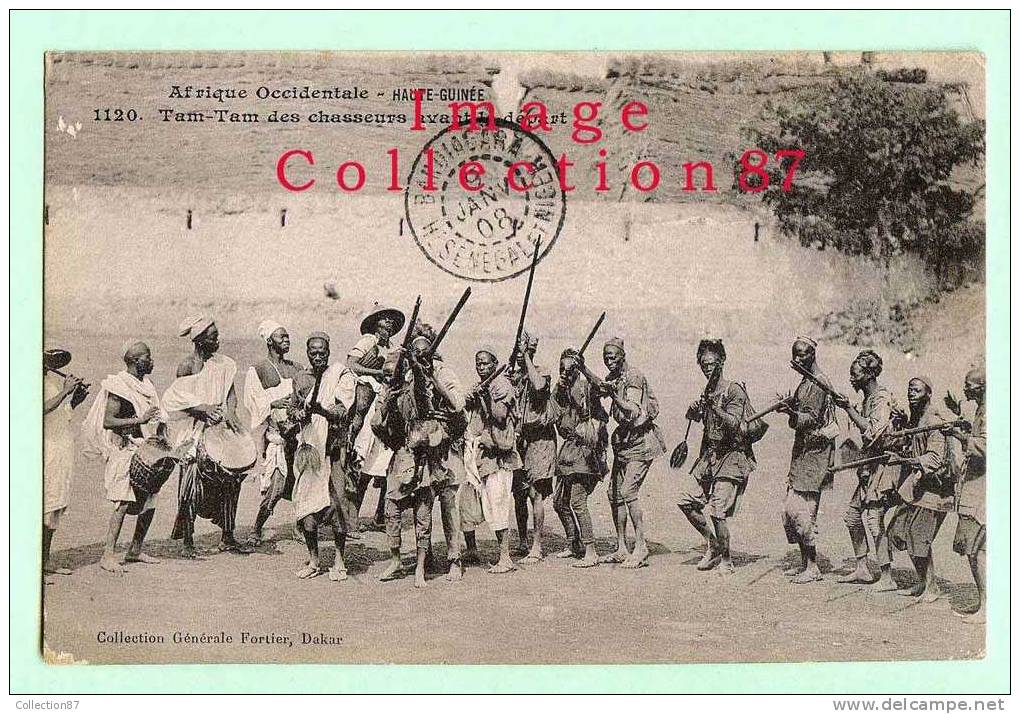 COLLECTION FORTIER N° 1120 - HAUTE GUINEE - MUSIQUE DANSE - TAM TAM Des CHASSEURS Avant Leur DEPART Pour La CHASSE - Guinée Française