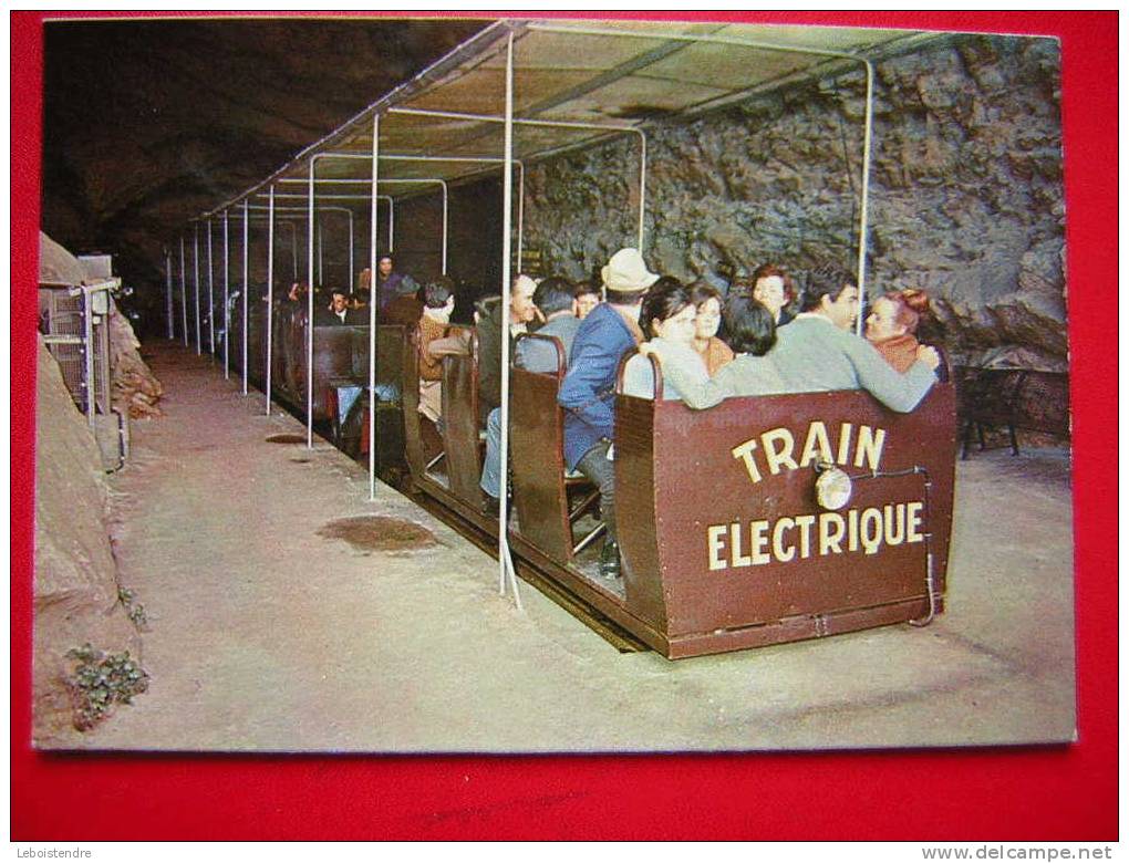 CPM OU CPSM - 46-LOT -GROTTES DE LACAVE -LE PETIT TRAIN,DEPART¨POUR LA VISITE-NON VOYAGEE -CARTE EN  BON ETAT - Lacave