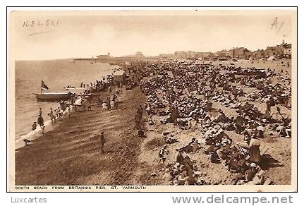 SOUTH BEACH FROM BRITANNIA PIER. GT. YARMOUTH. - Great Yarmouth