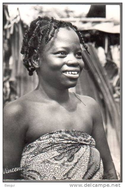 CPSM  Afrique Typique Dahomey, Jeune Beauté Dahoméenne - Dahomey