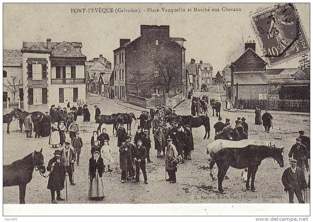 14 PONT L'EVEQUE Place  Vauquelin Et Marché Aux Chevaux Cpa Animée (réédition) - Pont-l'Evèque