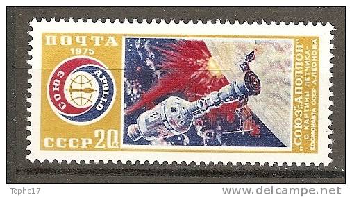 W - Russie - 1975 - Y&T 4144 - Apollo Soyouz - Neuf ** - Russie & URSS