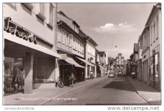 NEUSTADT I. HOLST Kremper Strasse - ECHTE PHOTO - Schleswig-Holsten - DEUTSCHLAND - Neustadt (Holstein)