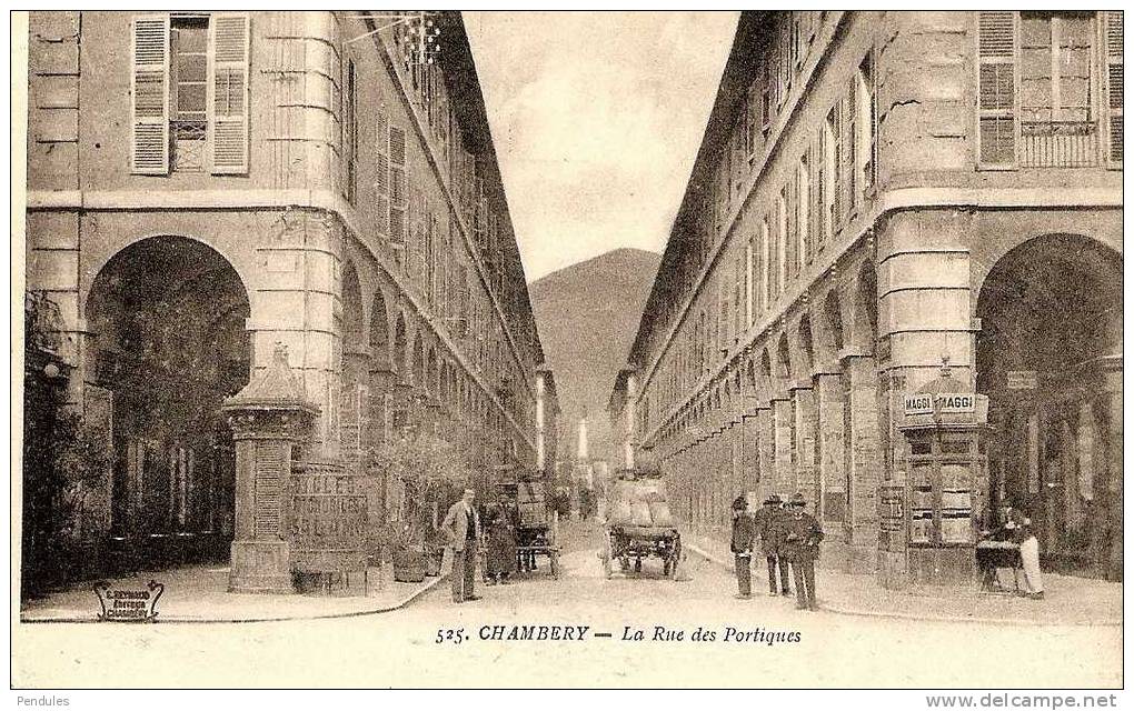 CHAMBERRY....LA RUE DES PORTIQUES ....NO  819 G - Chambery