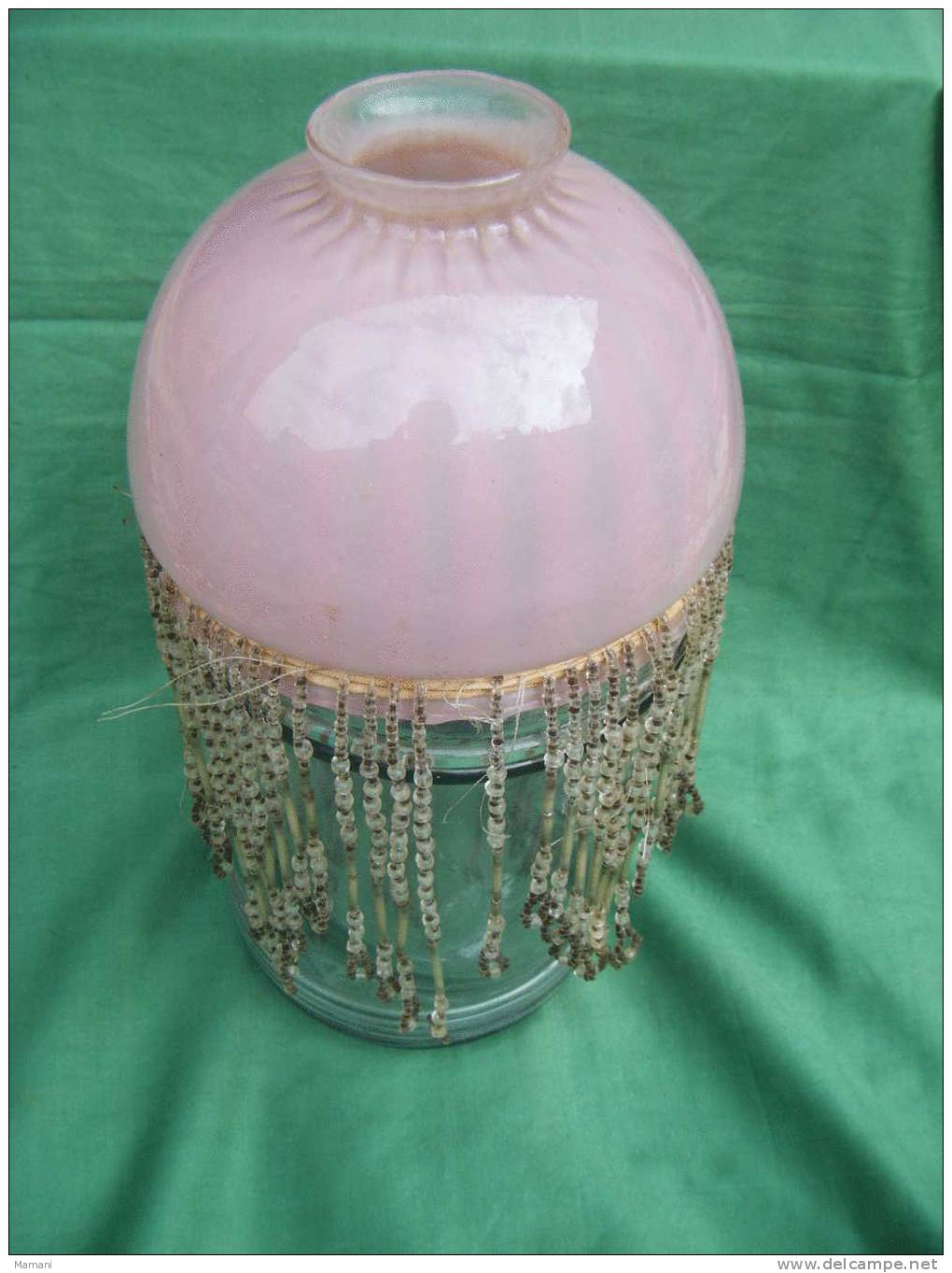 Ancien Lustre  Pampilles(perles Et Tuyau)de Verre-opaline Rose--diametre 14cm-hauteur Totale 25cm Tout Compris (environ) - Luminaires & Lustres