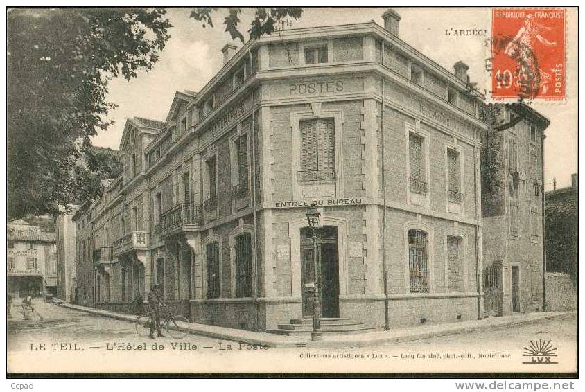 L'Hôtel De Ville - La Poste. - Le Teil