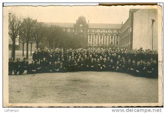 BELGIQUE-ref  583- Carte Photo Précisée Au Verso -cachet -photos Bouton -31grand Place -fleurus  - Carte Bon Etat - - Fleurus