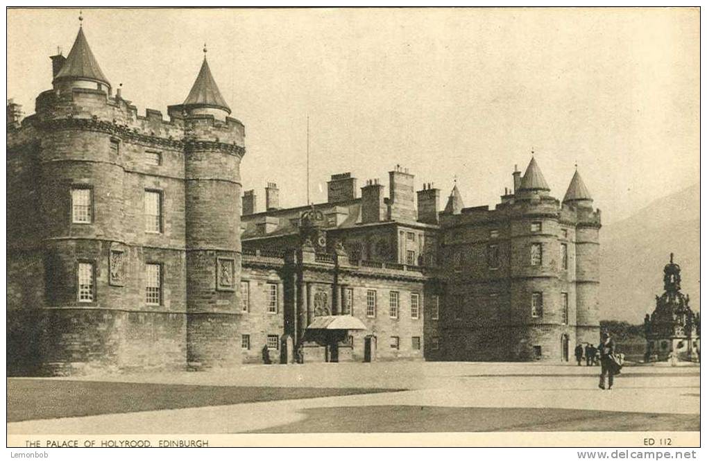 Britain United Kingdom - The Palace Of Holyrood, Edinburgh Postcard [P82] - Midlothian/ Edinburgh
