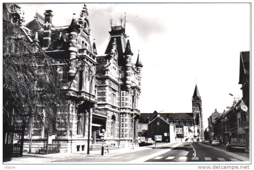 WEVELGEM - Vanackerestraat - Gemeentehuis En Kerk - Wevelgem