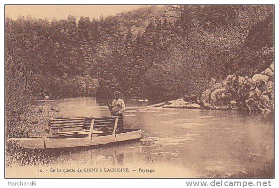 BELGIQUE.EN BARQUETTE DE CHINY A LACUISINE PAYSAGE Cp Avec Plie A Gauche En L état - Chiny