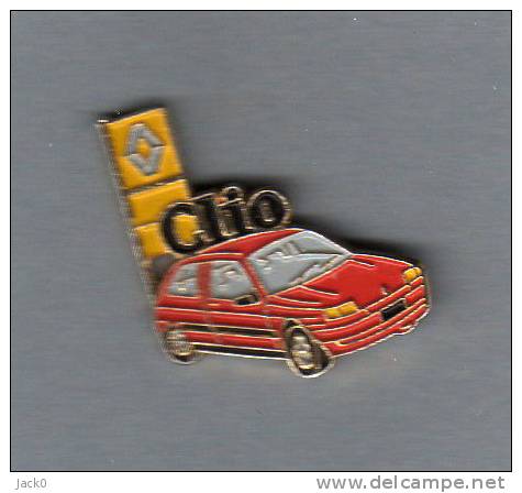 Pin´s  Automobile  RENAULT  CLIO  Rouge  Bandeau  Jaune  Sigle  Gris - Renault