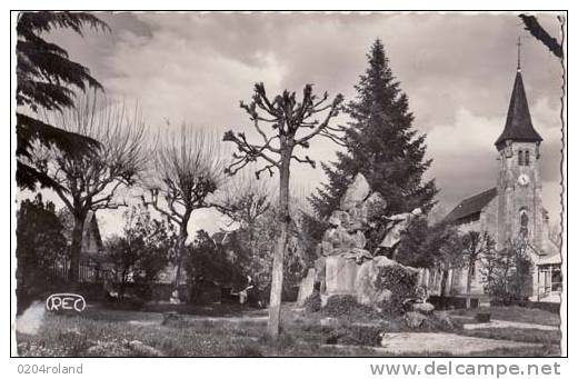 Dun Le Palleteau - Le Square Et Le Monument Aux Morts  : Achat Immédiat - Dun Le Palestel