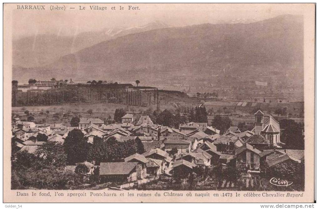 BARRAUX  (Isère) - Le Village Et Le Fort  CPA Non écrite - Barraux