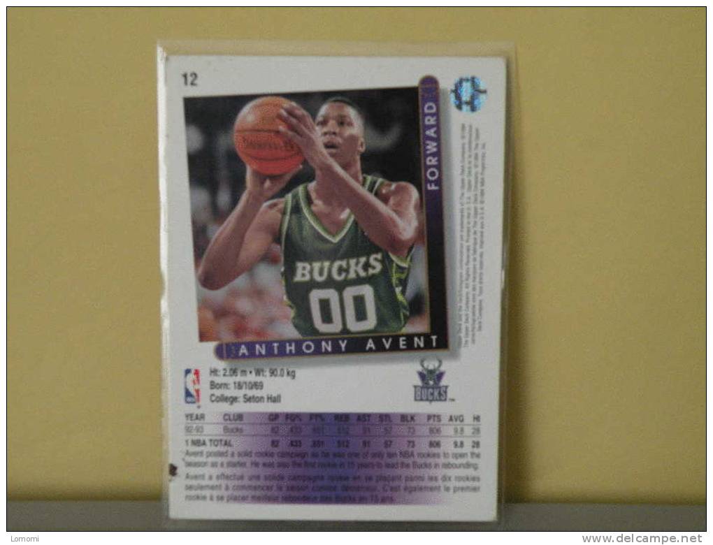 BUCKS - F  - 93 / 94  ( Carte ) Anthuny AVENT - N.B.A . N°12 . 2 Scannes - Milwaukee Bucks