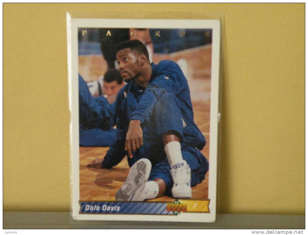 PACERS Indiana - F - 92 / 93  ( Carte ) Dale DAVIS - N.B.A . N°171 . 2 Scannes - Indiana Pacers