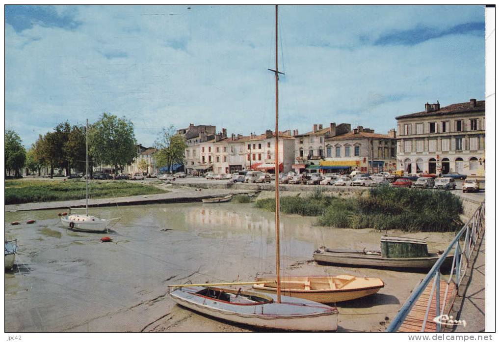 PAUILLAC  Les Quais Et Le Port De Plaisance - Pauillac