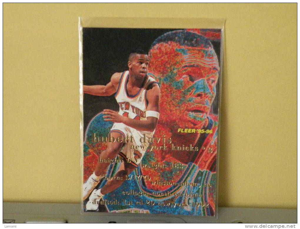 *New York Knicks - G - 95 / 96 ( Carte ) Hubert Davis - N.B.A . N° 119 . 2 Scannes - New York Knicks
