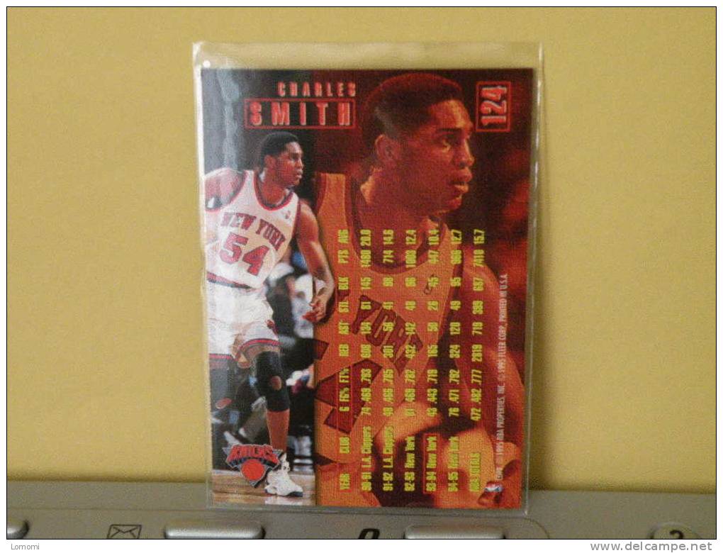 *New York Knicks - F - 95 / 96 ( Carte ) Charles SMITH - N.B.A . N° 124 . 2 Scannes - New York Knicks