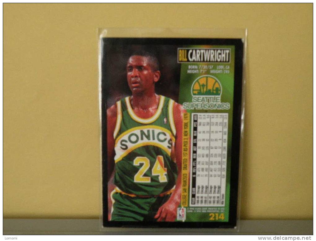 SEATTLE SUPERSONICS - C - 94 / 95 ( Carte ) Bill Cartwright - N.B.A . N° 214 . 2 Scannes - Seattle Supersonics