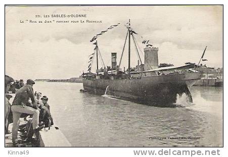 LES SABLES D OLONNE  Le "RIVE DE JIER" Partant Pour La Rochelle Animée 1916 - Sables D'Olonne