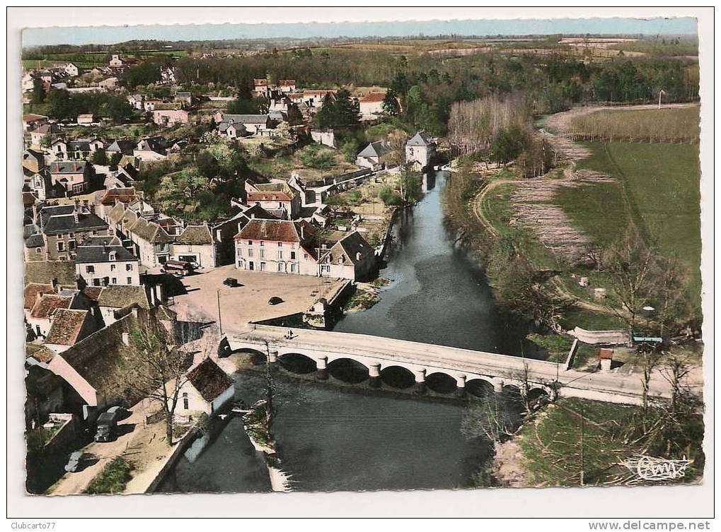 La Trimouille (86) : Vue Aérienne Sur Le Pont, Le Moulin  En 1963 (animée). - La Trimouille