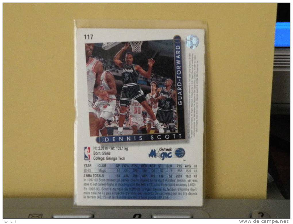 Orlando Magic - G  / F - 92 / 93 ( Carte ) Dennis Scott - N.B.A .n° 117 . 2 Scannes - Orlando Magic