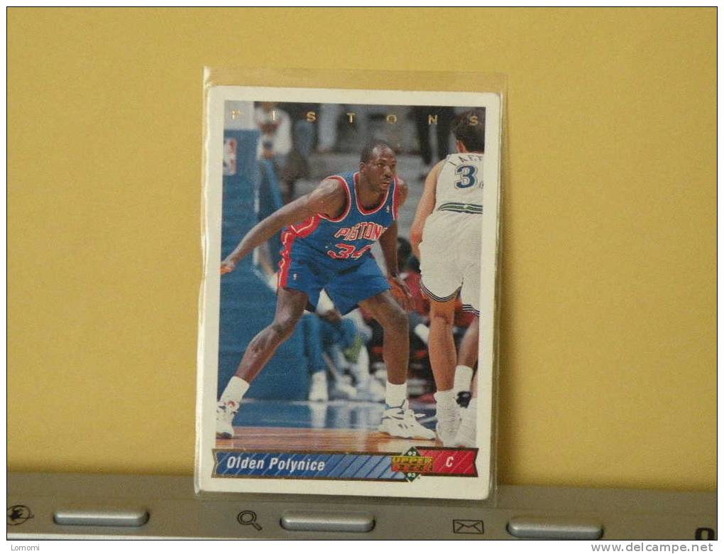 *DETROIT PISTONS - G  / F - 92 / 93 ( Carte ) Olden Polynice - N.B.A .n° 152 . 2 Scannes - Detroit Pistons