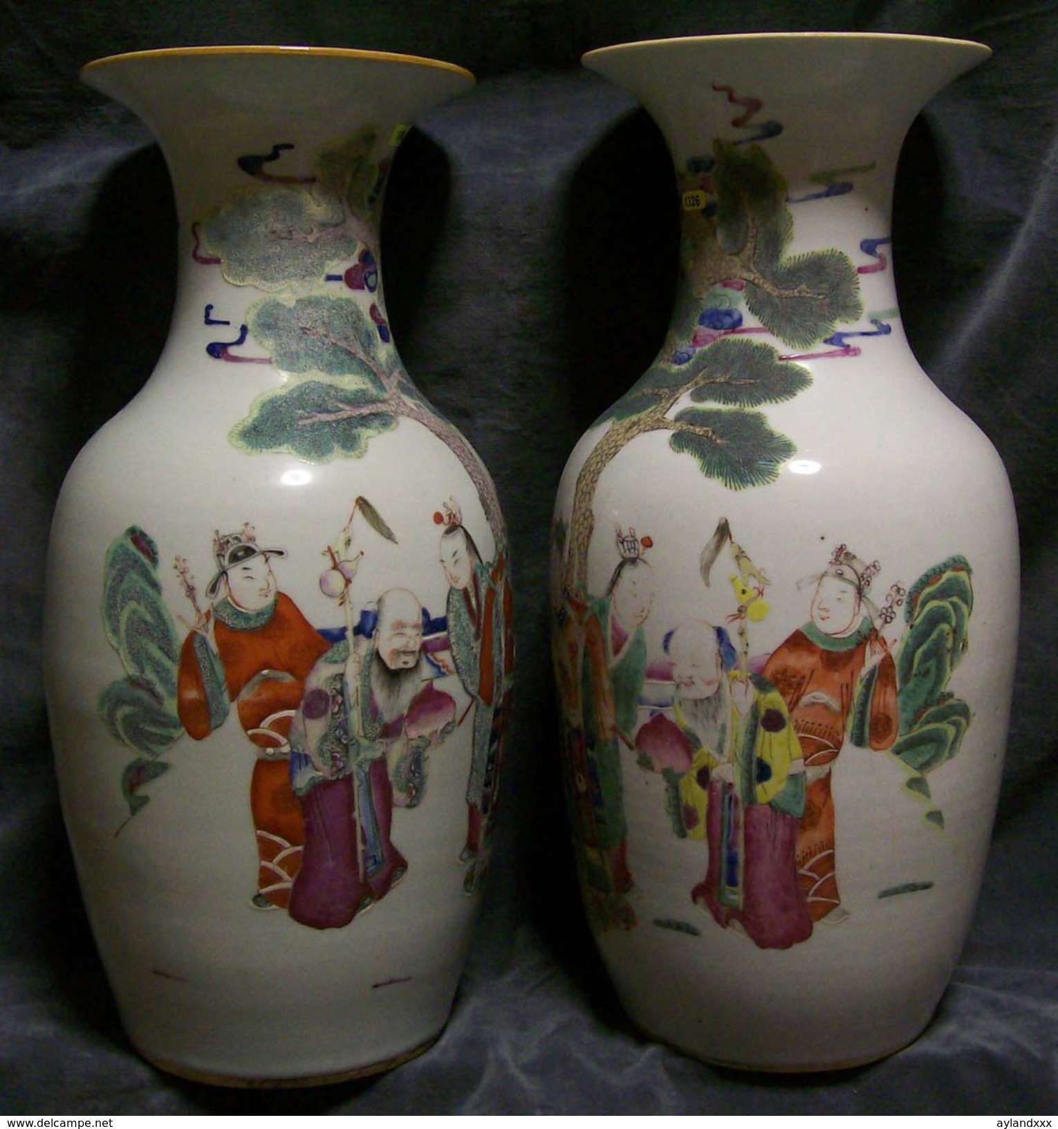 CINA (China): Fine Pair Of Chinese Old Famille Rosa Vases - Arte Orientale